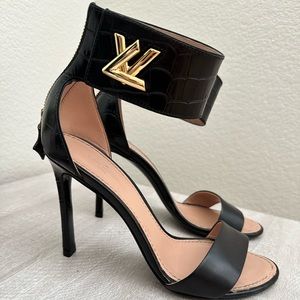 Louis Vuitton black leather high heel